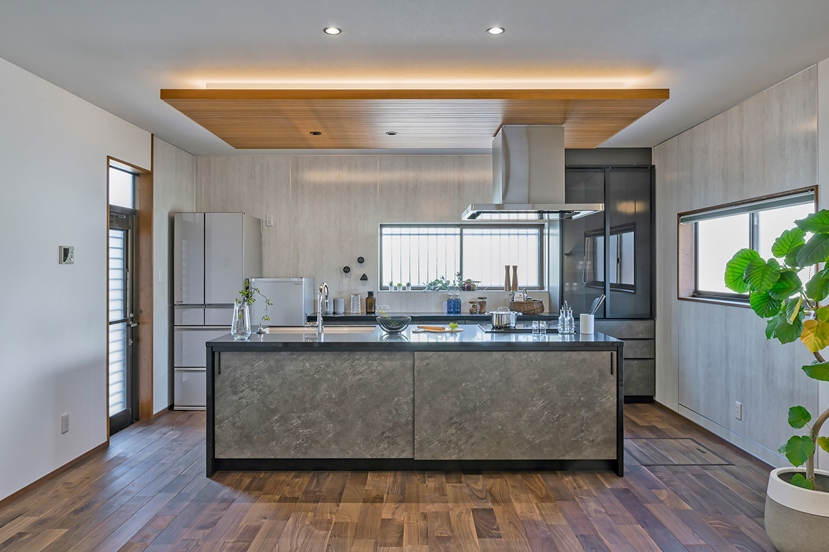 下がり天井によってDK空間にメリハリが付いた