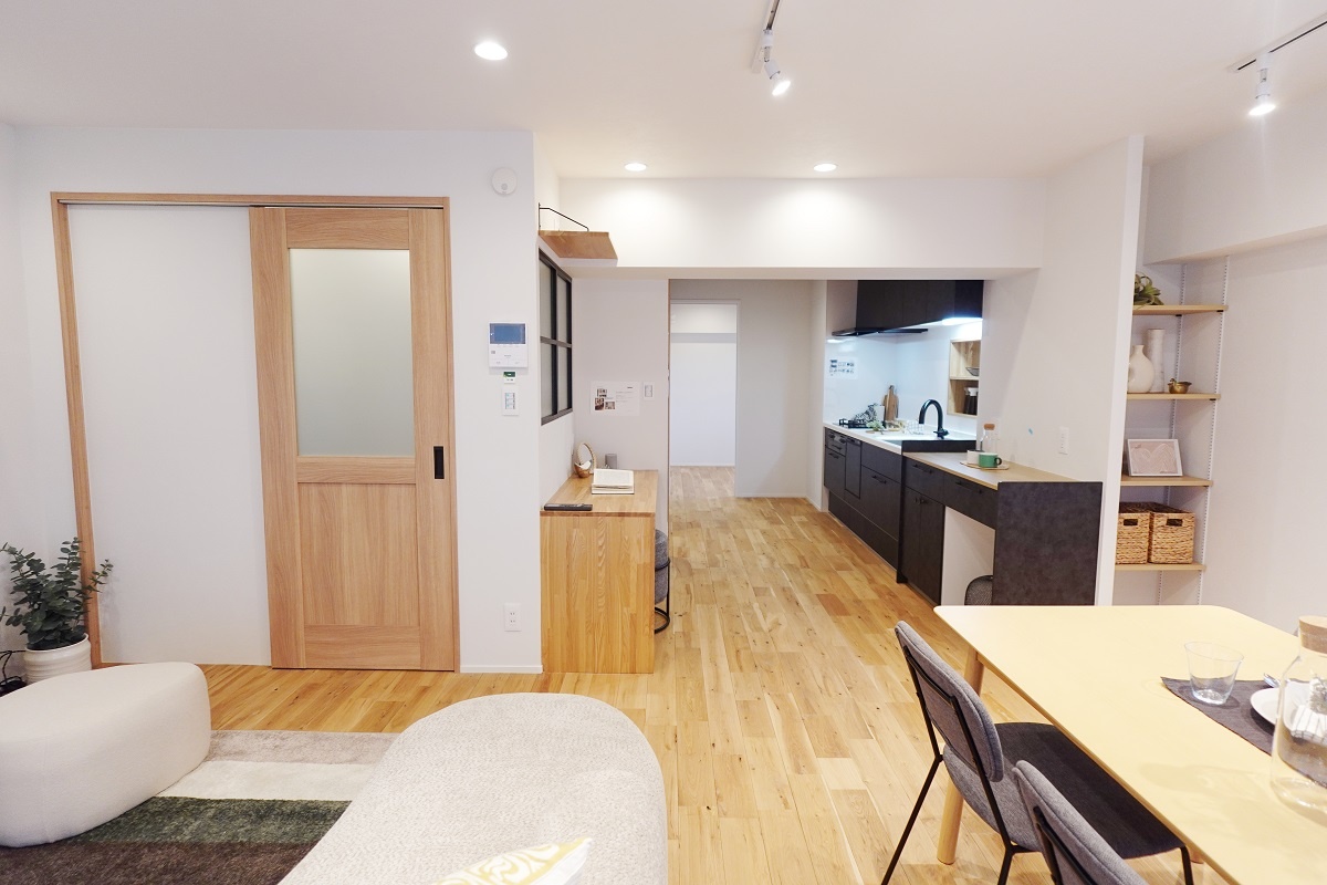 買取再販のリアル、顧客目線のリノベや性能向上で差別化