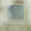 「ドアに貼るだけ」防犯システム登場　Secual
