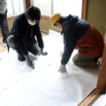 川崎市、断熱ワークショップを市が主催　計20人以上が参加、内窓・畳をDIYで断熱