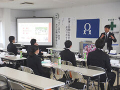 郡山塗装は会社説明会で入社後のキャリアプランを解説、給与や評価制度も公開