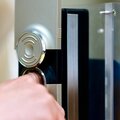 バイオニクス、血流認証スマートロック　最大20指まで登録可能