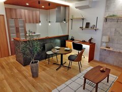 あららぎ不動産、中古住宅仲介に改修をセットで　不動産店舗前にショールーム開設