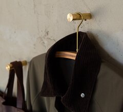 上手工作所、経年劣化を楽しむフック　上品な空間を提案