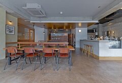 スクールバス空間設計、リノベ売上高17億1000万円に　カフェとSNS軸に関東に進出