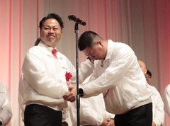 300社加盟の奉仕団体・塗魂ペインターズの3代目発足　新会長に佐々木氏