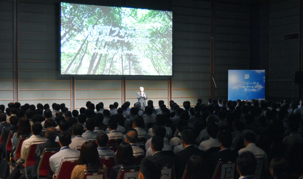 YKK AP　講演を中心に住宅の「高断熱化」の最新情報を発信